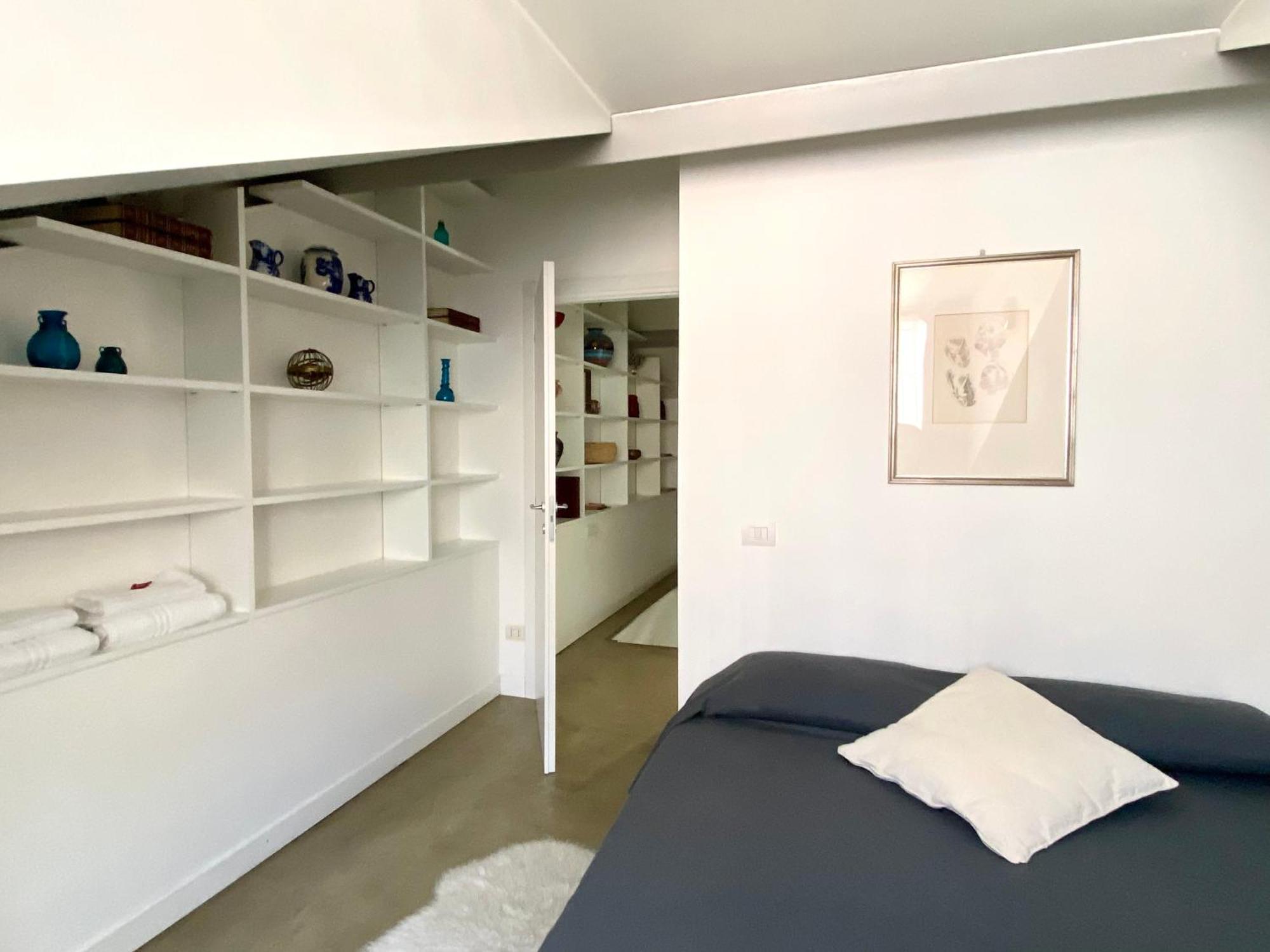 Loft Sant Ambrogio With Terrance Apartment